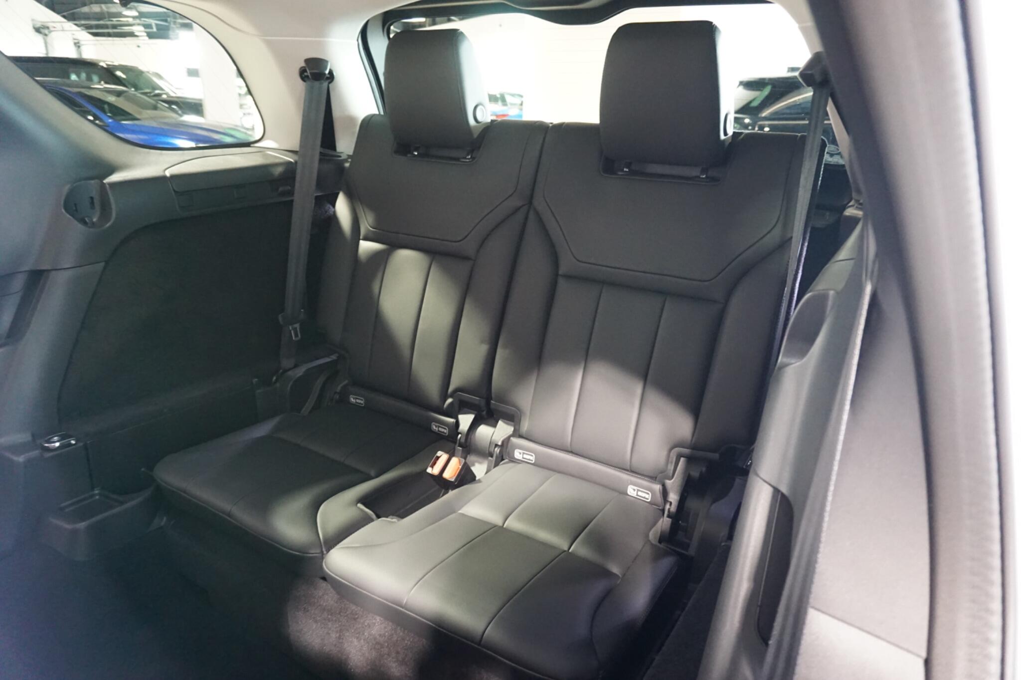 Land Rover Discovery 2.0 SD4 Landmark Edition SUV 5dr Diesel Auto 4WD Euro 6 (s/s) (240 ps)